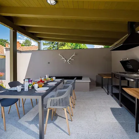 Apartment Studio Park 2 By Interhome *
